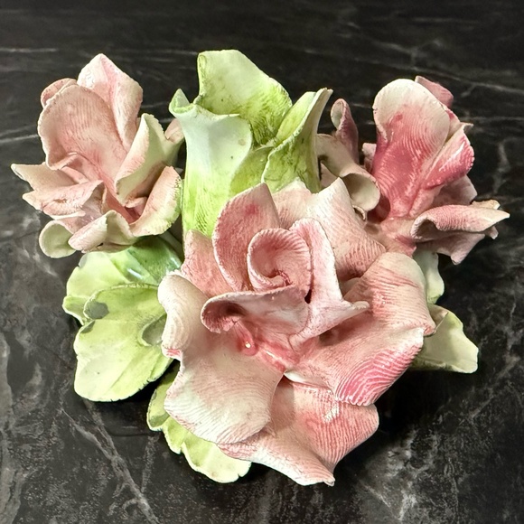 NOVE Capodimonte Floral Candle Holders - Picture 6 of 16